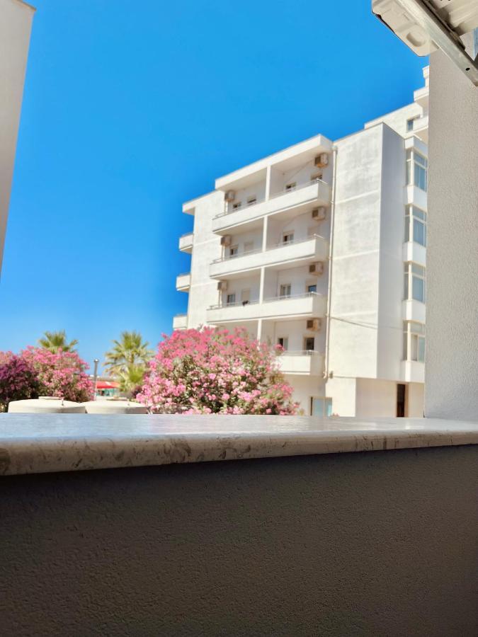 Flor’s Villas Durrës Exteriör bild