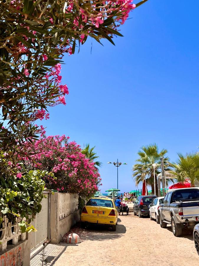Flor’s Villas Durrës Exteriör bild