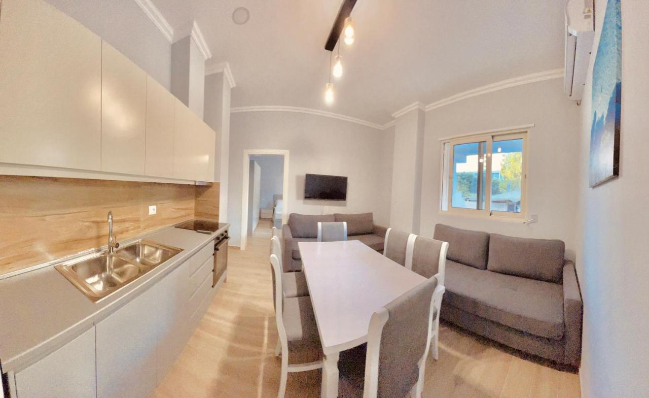 Flor’s Villas Durrës Exteriör bild